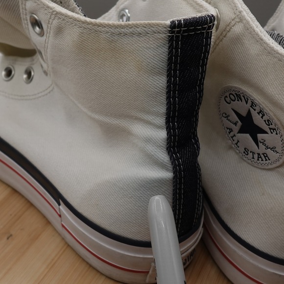Converse Shoes Womens 10 Chuck Taylor All Star High Top White Denim A03961C Flaw - Picture 7 of 11